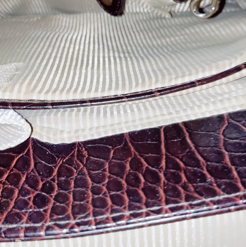 Ladies Handbag - Picture 3 of 4